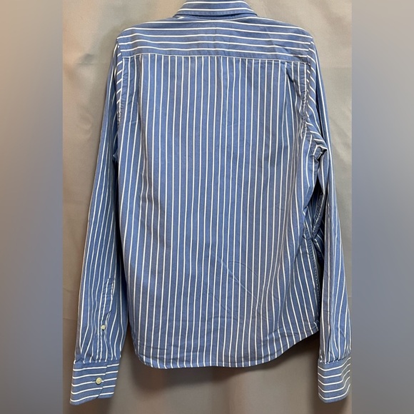 Abercrombie & Fitch Men's Sz XL Muscle Fit Shirt Blue White Stripe Pinstripe - Picture 2 of 10
